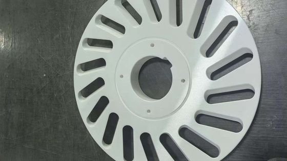 Высокопрочная керамика Al2O3 для электрической изоляции