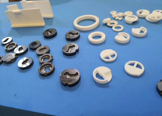 Окись высокой плотности белая алюминиевая керамическая с 9 твердостями Mohs, 3.8-3.9 G/Cm3